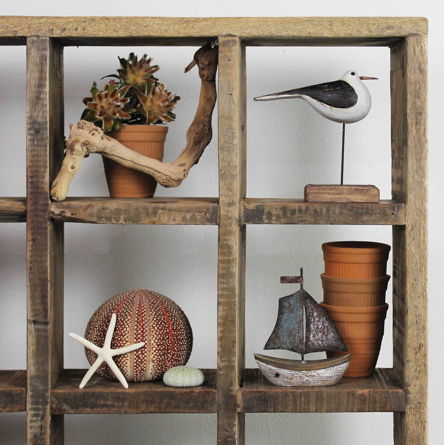 Morro Divided Shelf, Wood - 9 Cubes
