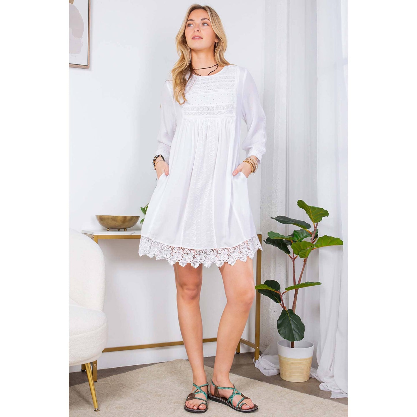 Long Sleeves Lace Detailing Dress