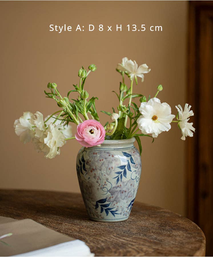 Gohobi Hand-painted Blue and White Vintage Vase