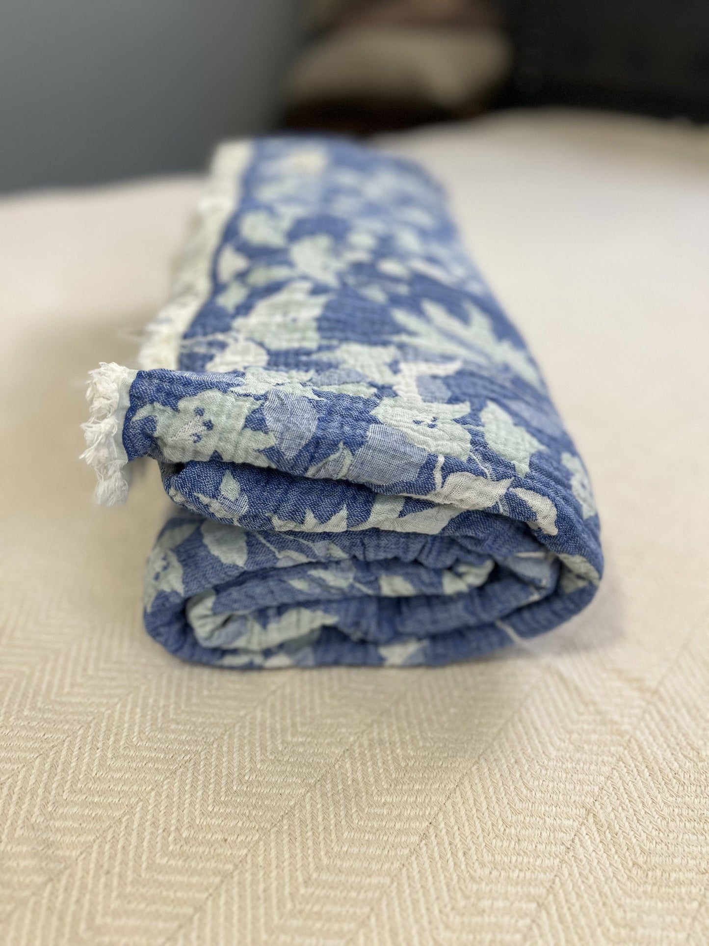 Bougainvillea Muslin Bed Blanket – Blue| Queen