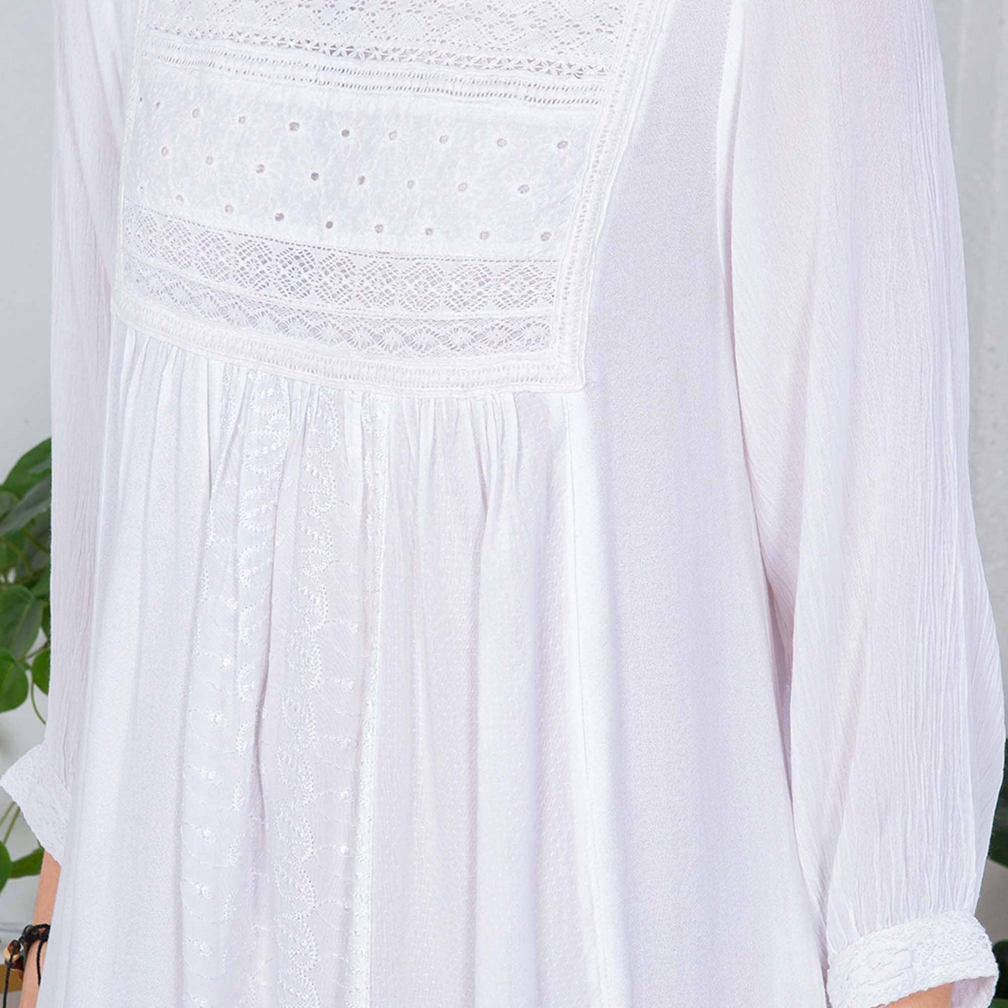 Long Sleeves Lace Detailing Dress