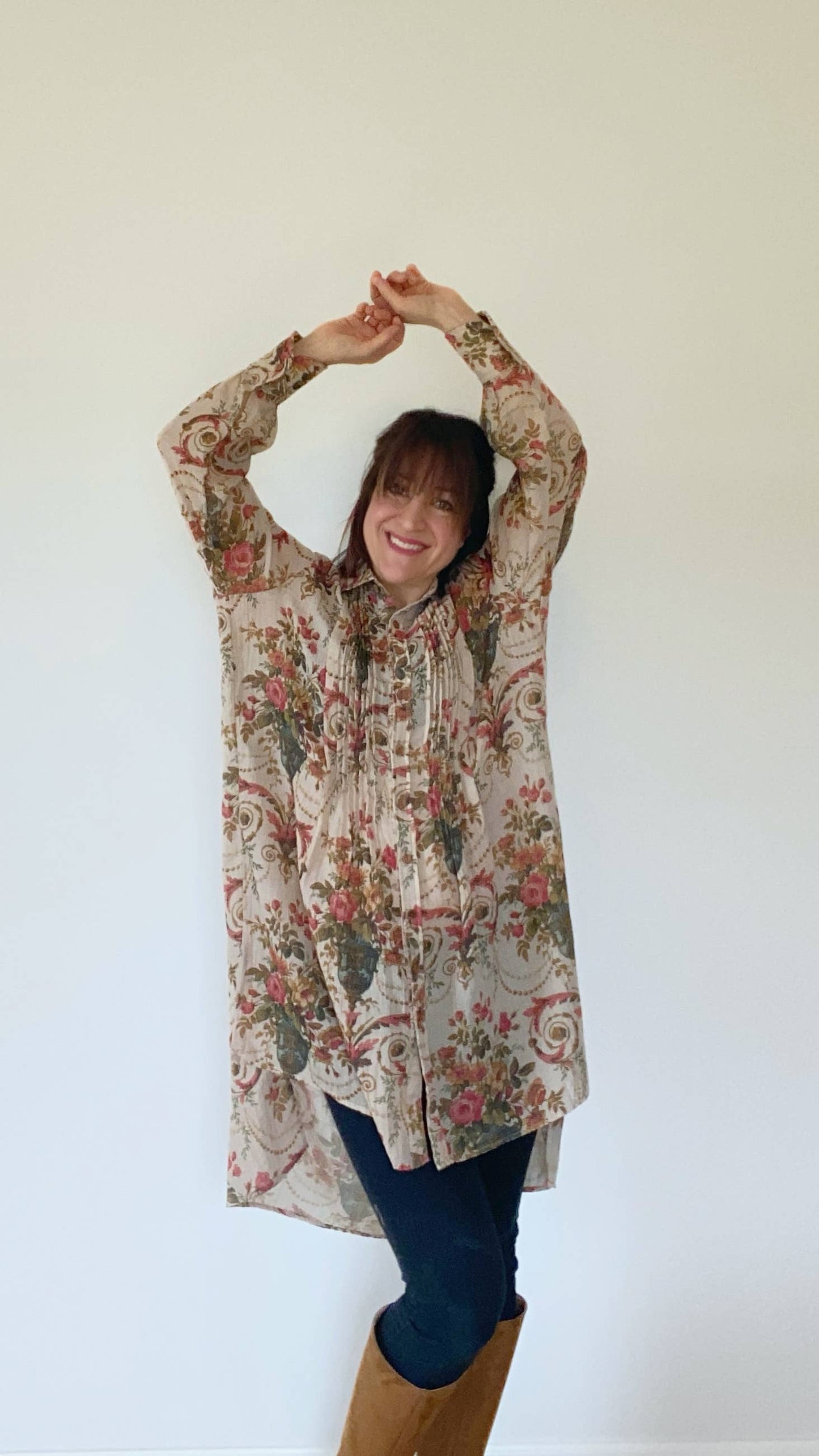 WOMEN'S - Annabelle Shirt Dress - Vase of Flowers