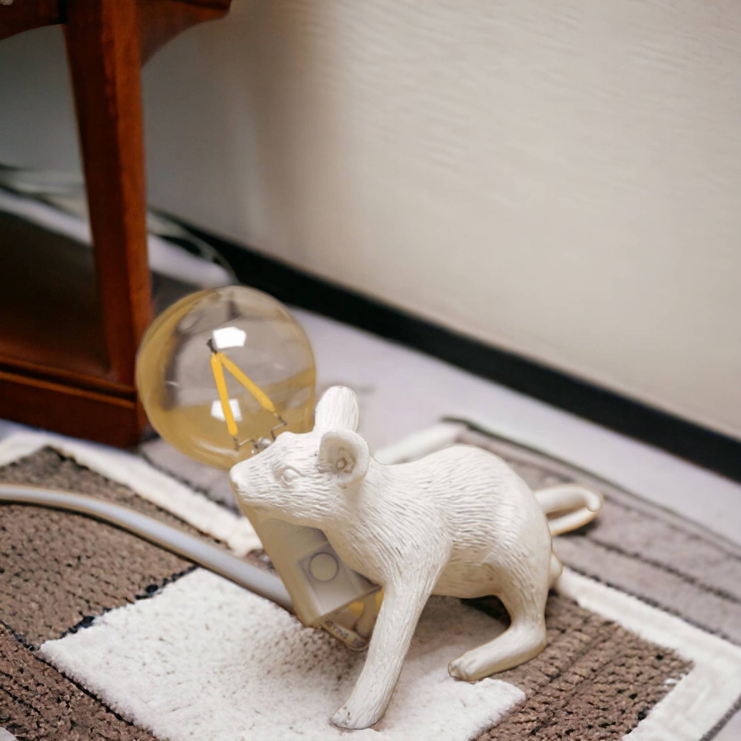 White Mouse Resin Night Light | Creative Lamp
