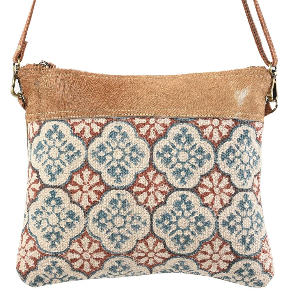 Crossbody With Brown Tones Canvas Rug