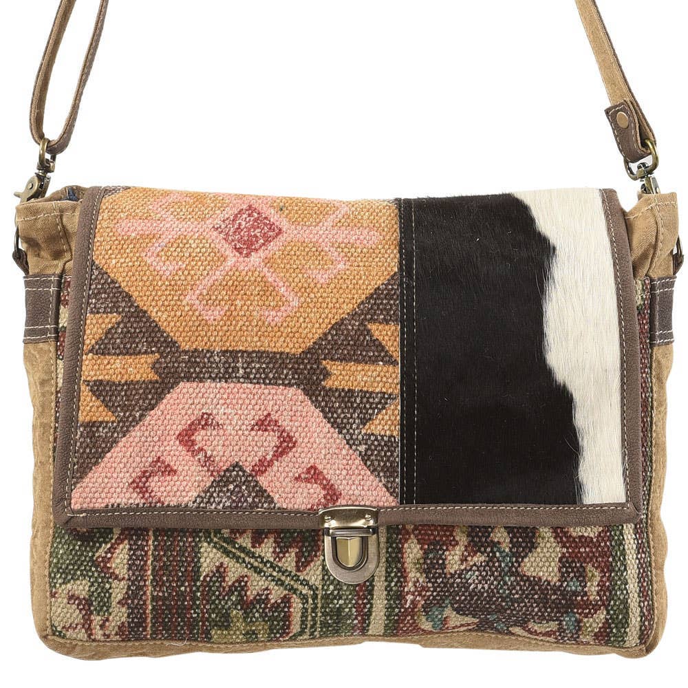 Crossbody Black Diamond With Fur Flap