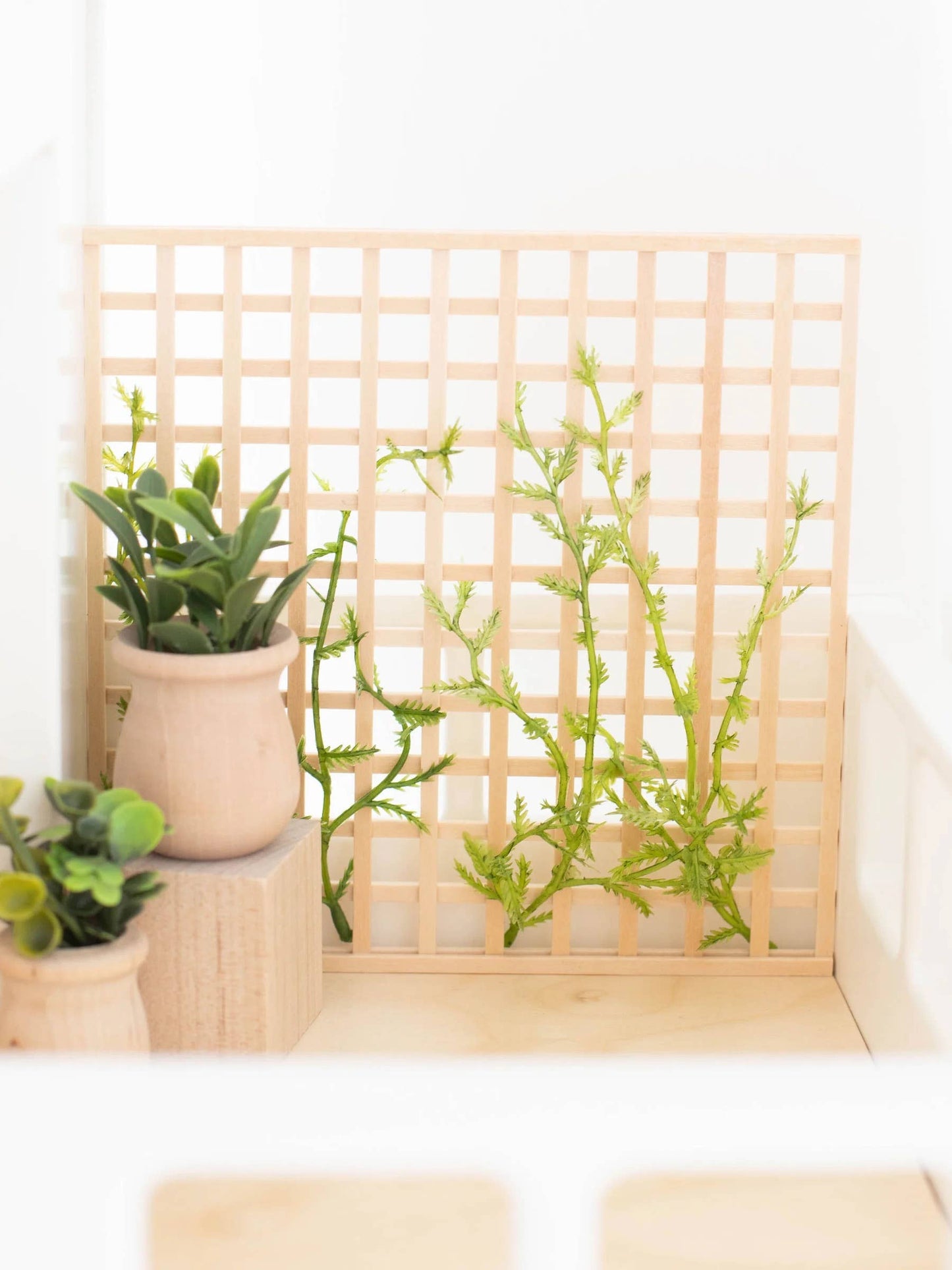 Dollhouse Patio Trellis Wall | Natural Wood