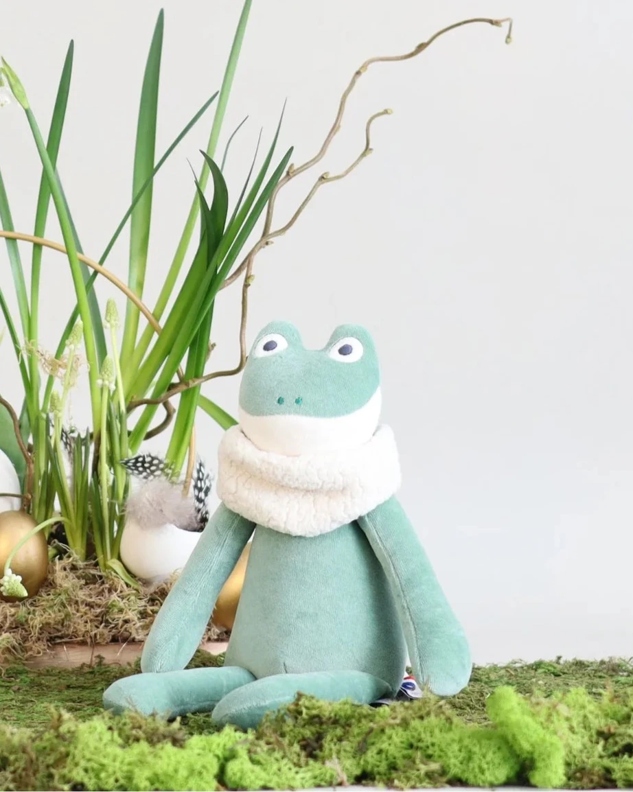 Helene the Frog