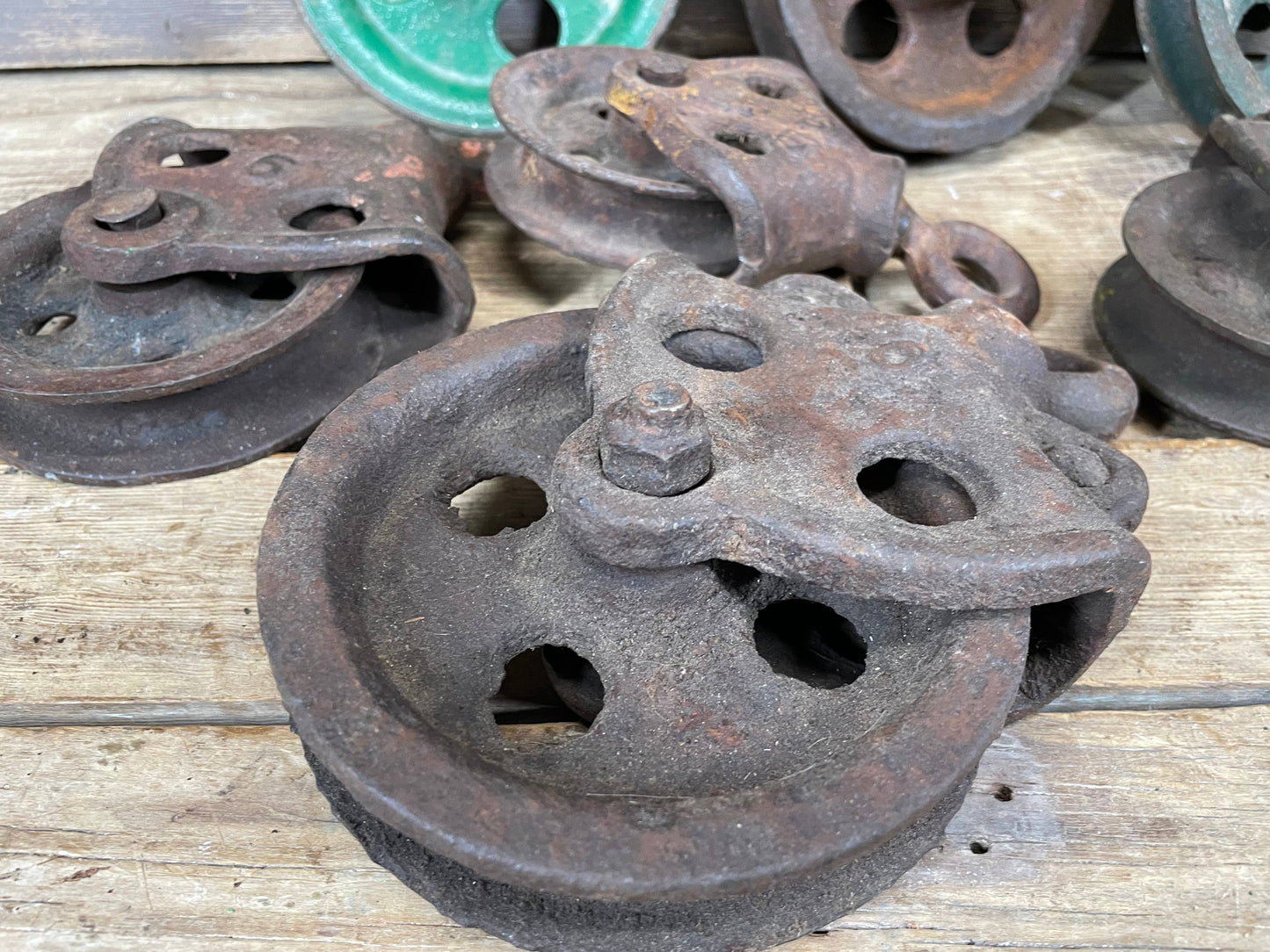 Antique Iron Pulley-Original-Vintage-Metal Iron Pulleys