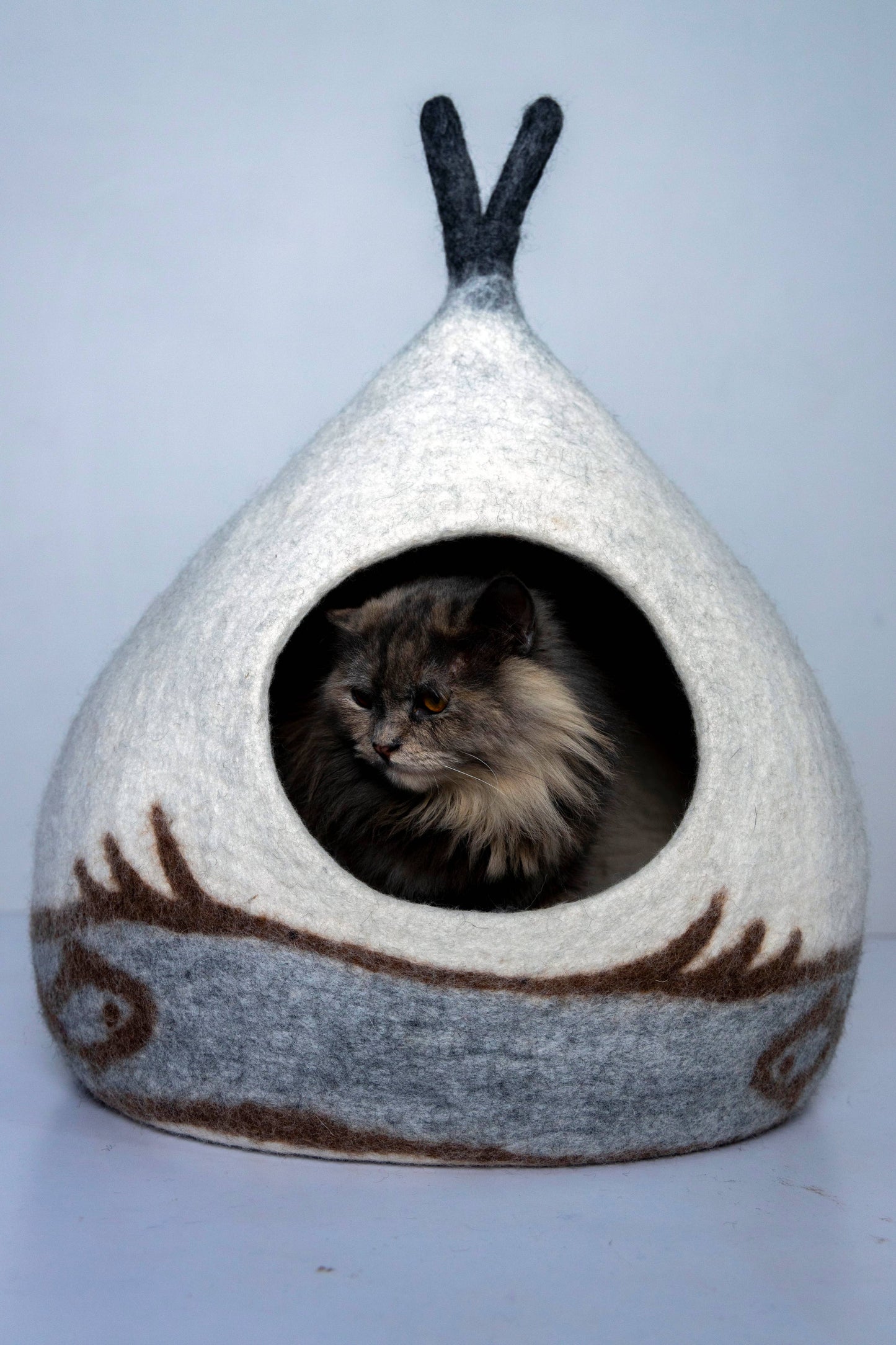 Felt Snowball l Cat Cave  CC19