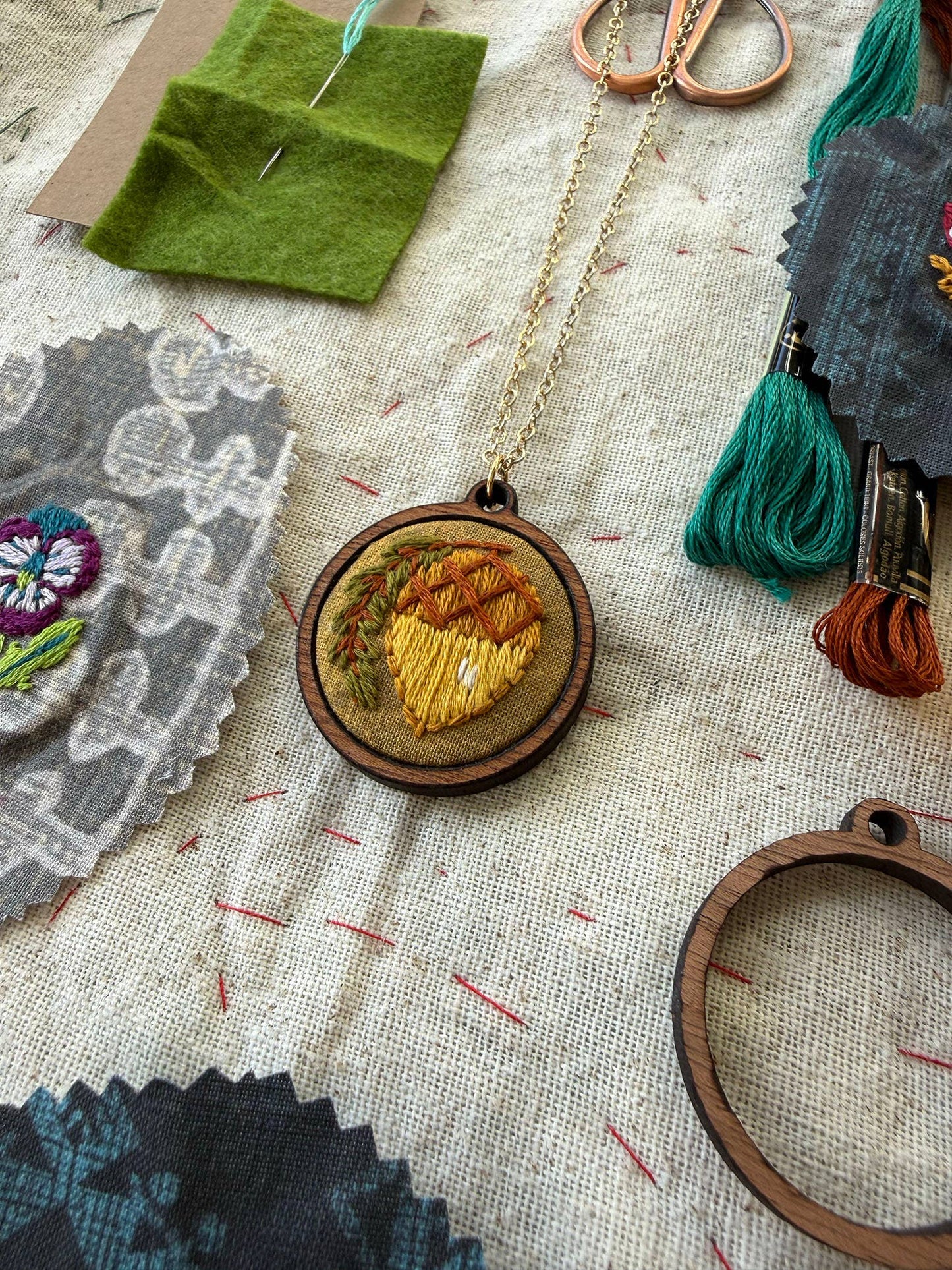 Acorn Embroidery Necklace Kit
