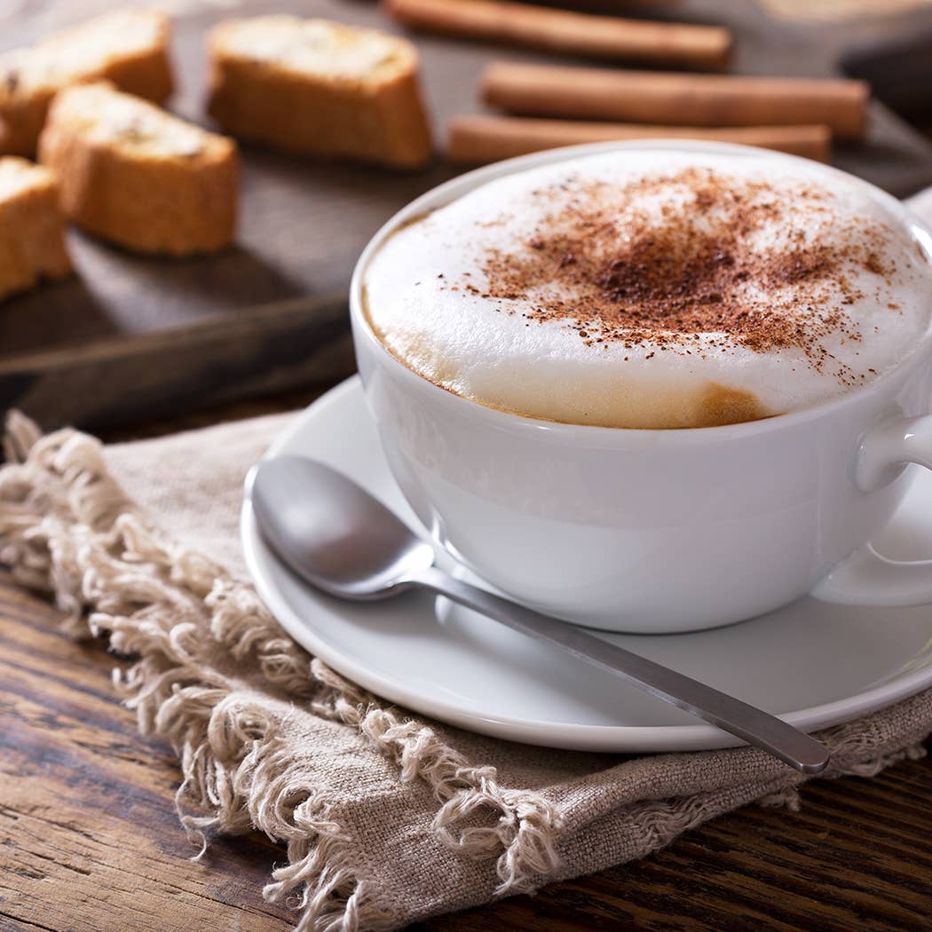 5 oz Cream Jar Candle: Holiday Home