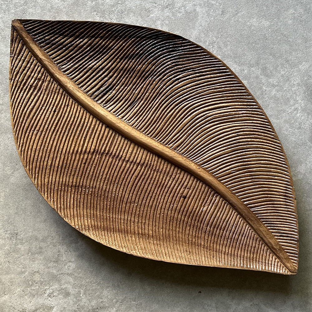 Wooden Tray Suar | Leaf