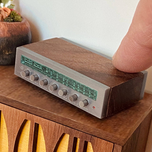 Miniature Stereo Receiver 1:12 Scale