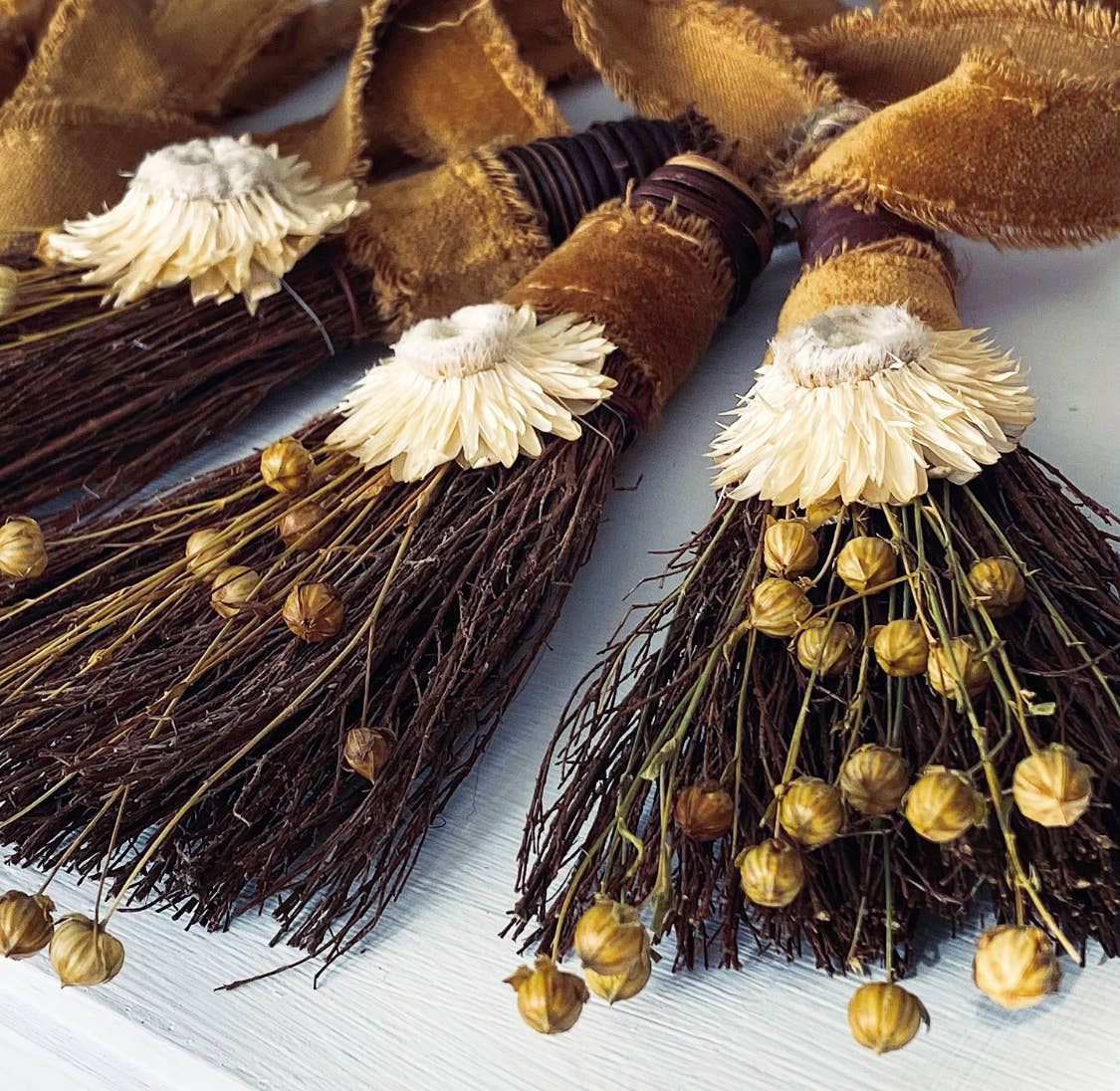 Floral Besom Broom Cinnamon Essential Oil